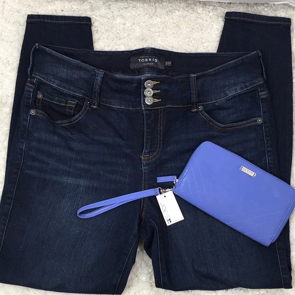 torrid Denim - Torrid dark blue skinny jegging  jeans